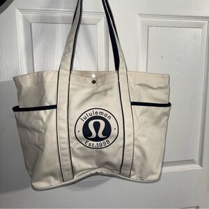 Lululemon Daily Multi-Pocket Canvas Tote Bag - 20L Cream & Navy Tote Bag